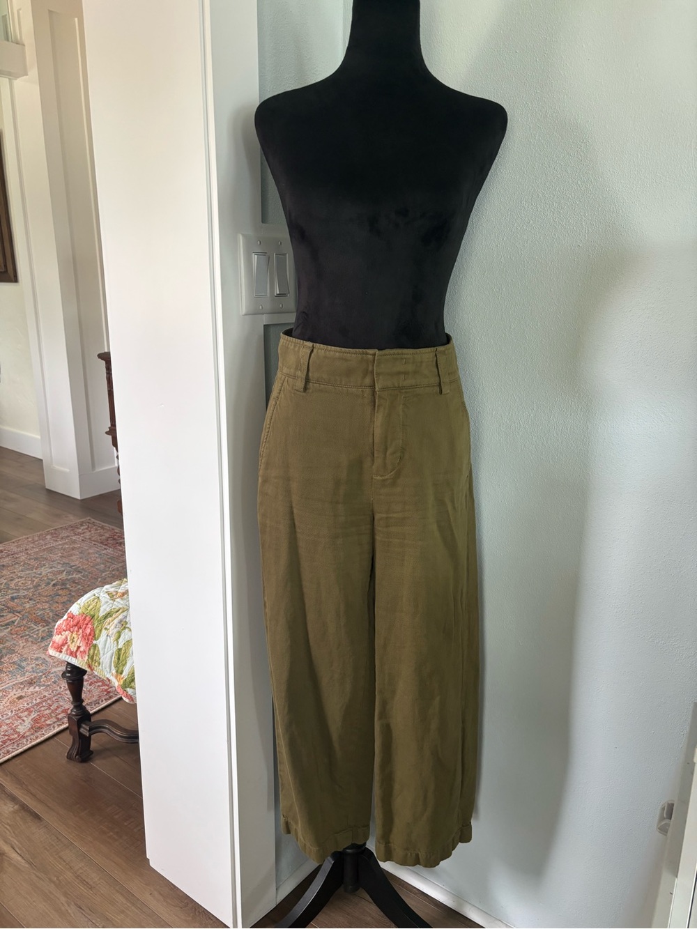 Vince Olive Green Cropped Wide-Leg Pants size 0